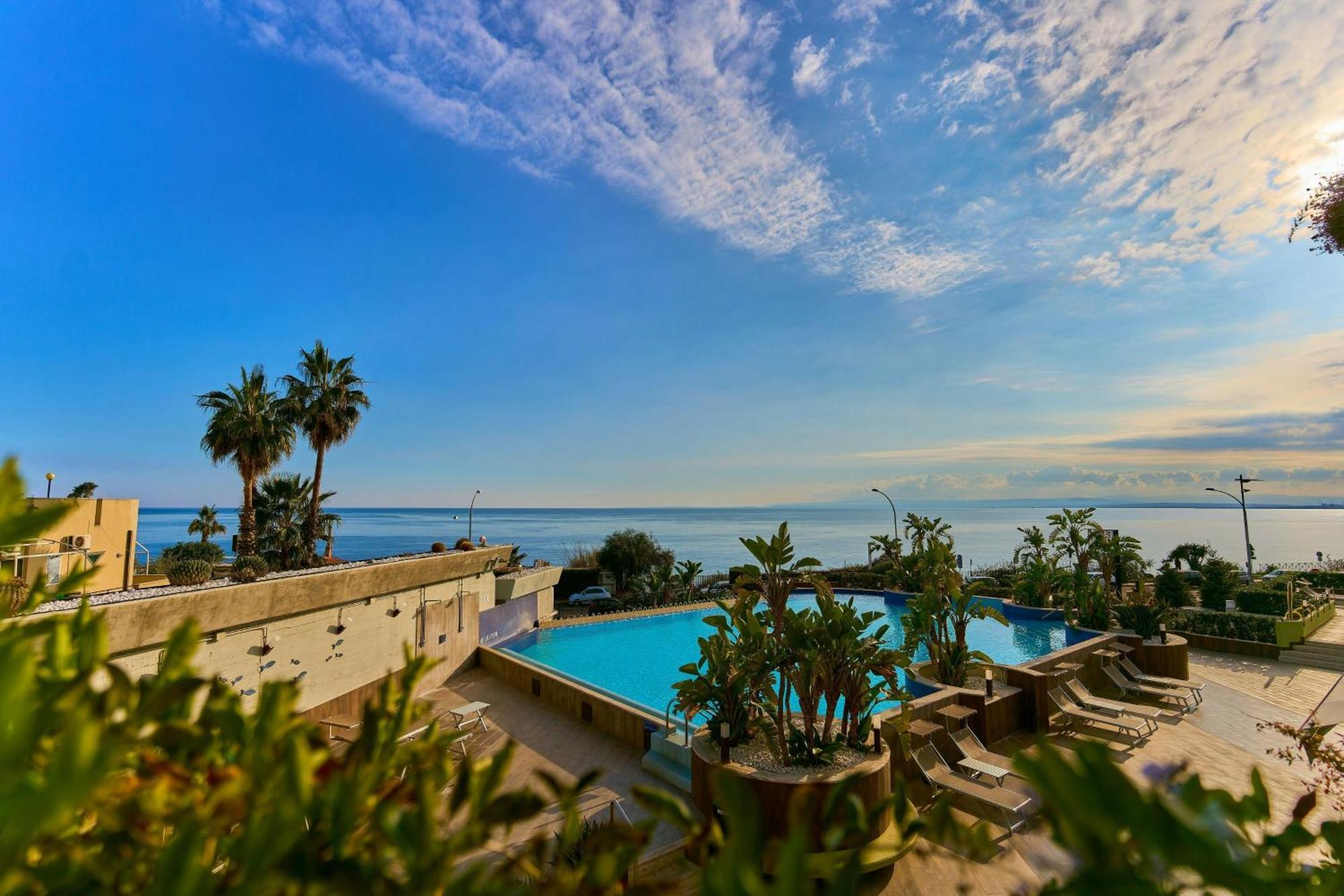 Four Points By Sheraton Catania Hotel Cannizzaro Buitenkant foto