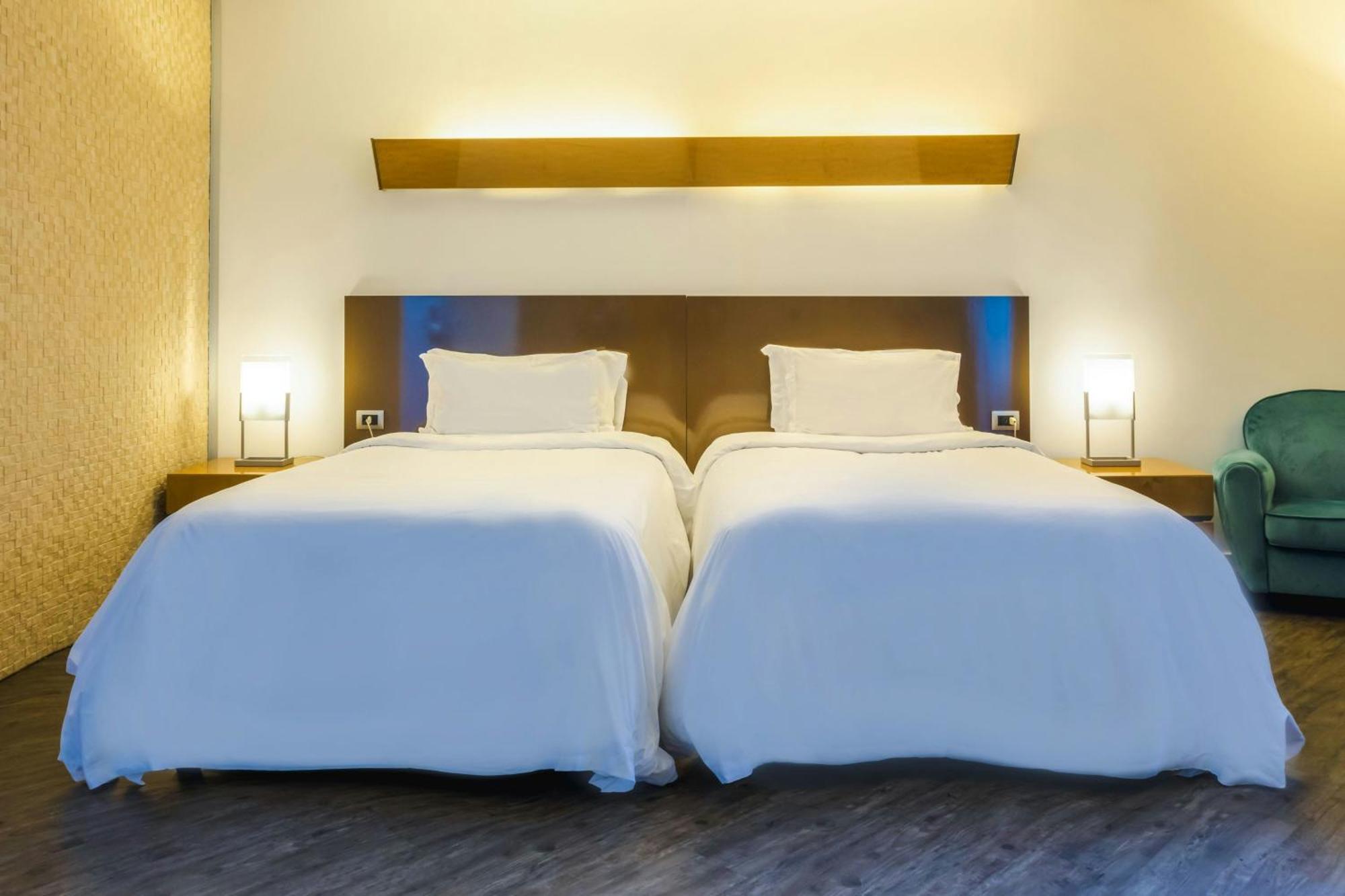 Four Points By Sheraton Catania Hotel Cannizzaro Buitenkant foto