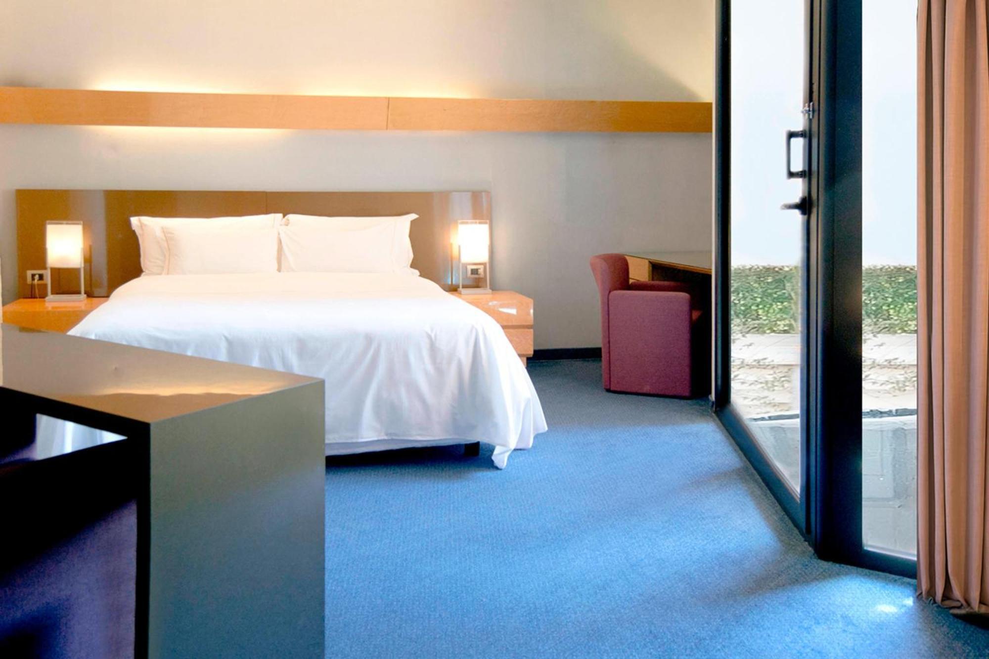 Four Points By Sheraton Catania Hotel Cannizzaro Buitenkant foto