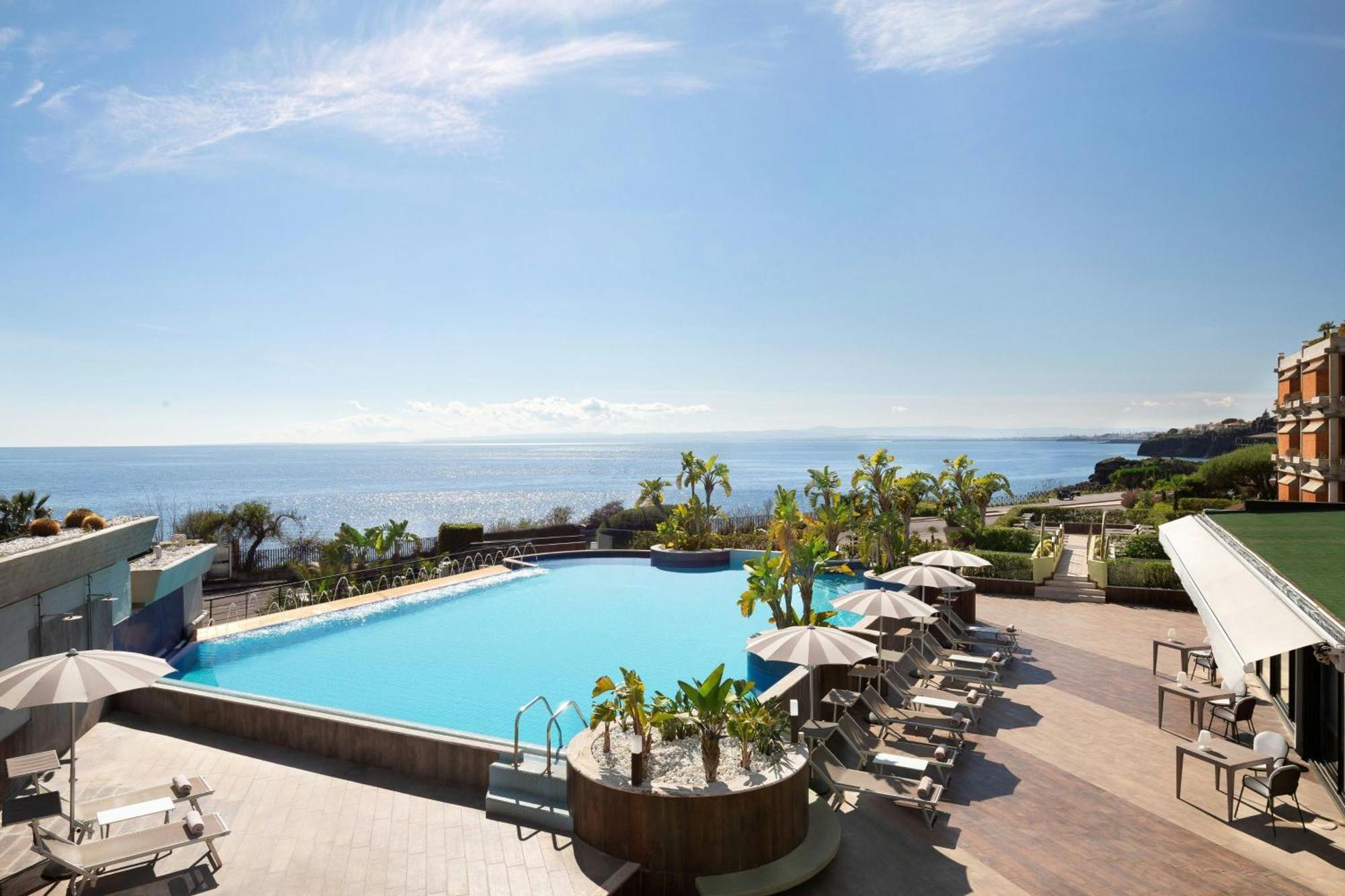 Four Points By Sheraton Catania Hotel Cannizzaro Buitenkant foto